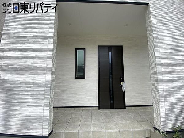 玄関を拡大表示