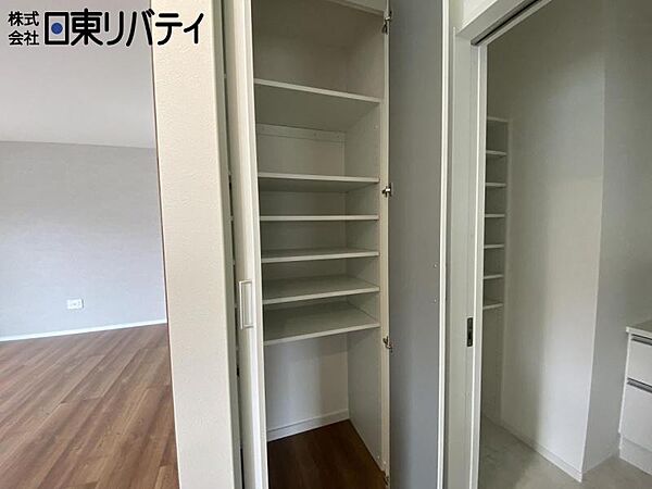 キッチンを拡大表示
