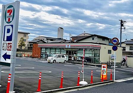 セブンイレブン 広島三筋1丁目店まで174m
