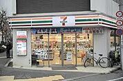 セブンイレブン（85m）