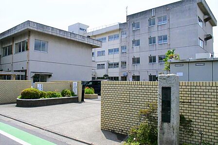 川越市立仙波小学校（650m）
