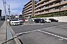 駐車場：敷地内駐車場（屋外平面式）