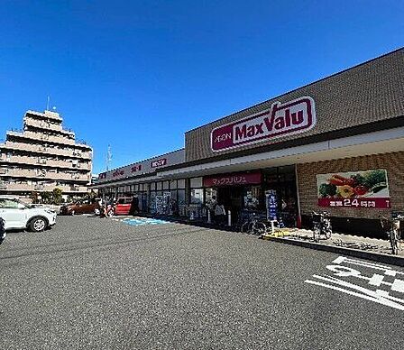 マックスバリュ瑞穂通店■「簡単・便利」をコンセプトにした冷凍食品コーナーの品揃えも豊富♪ 160m