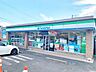 周辺：ファミリーマート十一屋三丁目店■「あなたとコンビに」ファミリーマート。24時間営業のコンビニは生活環境に欠かせません♪Tカードなどがご利用いただけます！ 170m