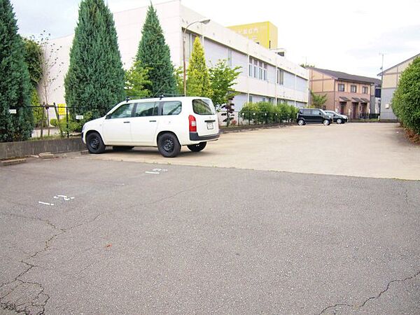画像18:駐車スペースもあります