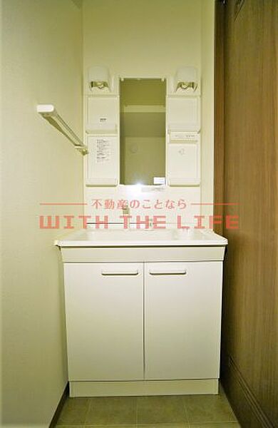 画像16:独立洗面台あり、毎朝おしゃれに忙しい女性の方におすすめです