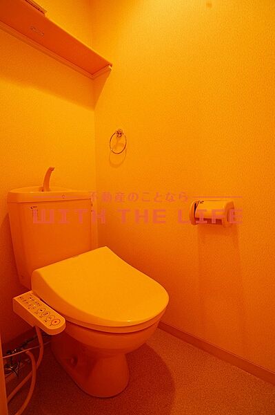 画像17:シンプルで使いやすいトイレです