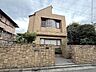 外観：現地（2024年3月撮影）庭園・茶室のある重厚感あふれる邸宅です。ぜひお気軽にお問い合わせくださいませ。