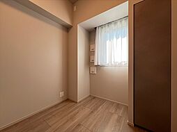 住まう方でカスタマイズしていただけるシンプルなデザインの内装。ご自身で素敵な空間を創り上げられます。