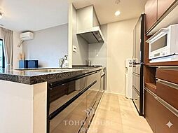 キッチンは大容量の収納スペースが確保されたつくりになっています。(CG加工有)