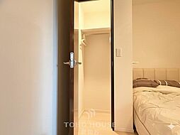 居室にあるウォークインクローゼットは使いやすくたっぷり収納できます。(CG加工有)