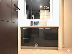 大きな洗面台で毎日の身だしなみもばっちりですね(CG加工有)