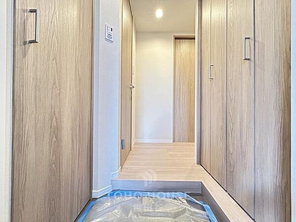 玄関を拡大表示