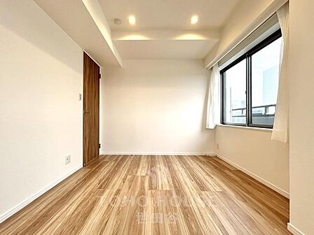 内装プラン作成中です。南向き・陽当り良好◎三方角部屋です。是非お気軽にお問い合わせください。