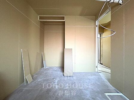 リノベーション物件です。3階部分、南向き。新耐震基準マンション。是非お気軽にお問い合わせください。