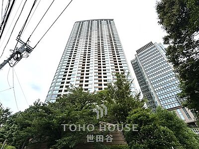 外観：新規リノベーション物件です！閑静で小高い丘に建つタワーレジデンス！是非お気軽にお問い合わせください