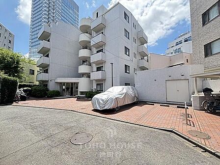新規リノベーション(26年6月完工)駅まで徒歩3分・生活に便利な住環境。是非お気軽にお問い合わせください。