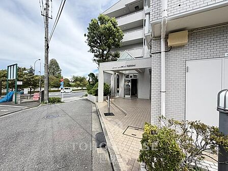新規リノベーション(26年8月完工)南西向き・全室採光あり。是非お気軽にお問い合わせください。