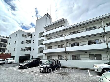 リノベーション物件。南西向き×最上階です。「恵比寿駅」まで徒歩7分。是非お気軽にお問い合わせください