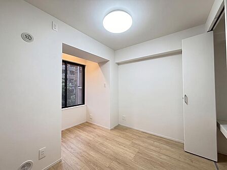 木のぬくもりが感じられるナチュラルな雰囲気に仕上がった室内。