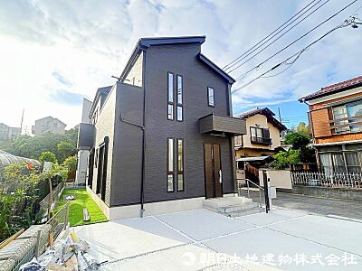 外観：小田急線『柿生駅』まで歩いて約12分！第一種低層住居専用地域内の閑静な住環境です！