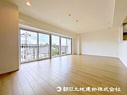 秀和宮崎台レジデンス 3LDKのリビング/ダイニング