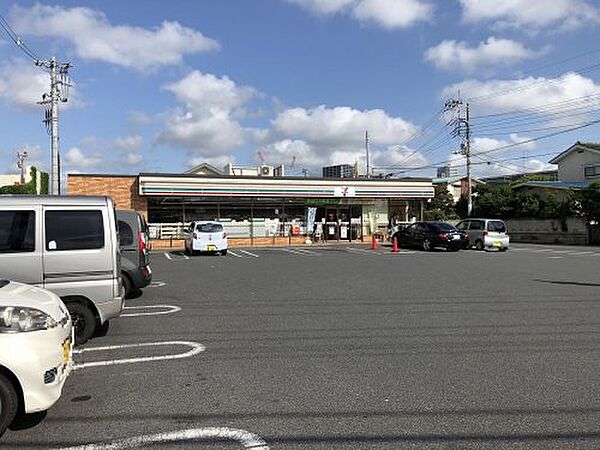 AJ柏EastIII