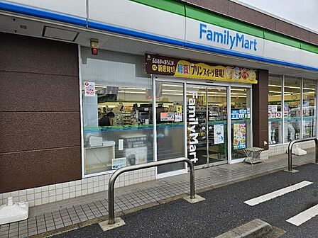 ファミリーマート 市原八幡北町店(約73m)