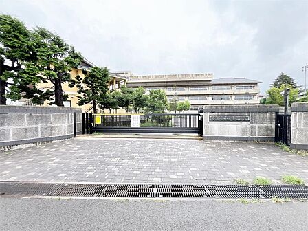 多賀城市立高崎中学校(1590m)