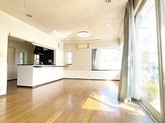 リビング/ダイニング 仙台市泉区北中山3丁目　中古戸建