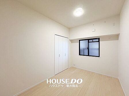 ■4．9帖洋室■こちらのお部屋は、書斎や趣味のスペースとしてもお使いいただけますよ！