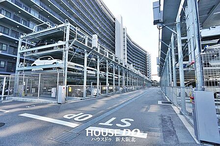 ■駐車場はマンションの敷地内に平面の駐車場と機械式の駐車場がございます!■駐車場の空き状況は常に変動していますので最新の空き状況をお調べいたします!お気軽にお問い合わせください!