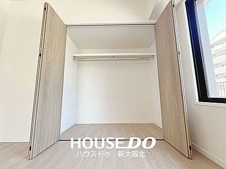■大容量のクローゼット！■お洋服はもちろん、小物や季節家電も収納できてお部屋がスッキリと片付きます！