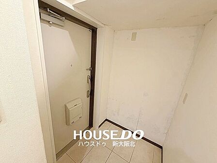 ■玄関スペースはゆとりがあり、出入りもスムーズ♪シューズボックスなどを設置して、お好みの玄関空間にアレンジできます！