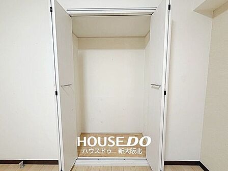 ■全居室収納付き！■お部屋がスッキリ片付くだけでなく、新しく収納棚を買い足す必要がないので、初期費用が抑えられそうですね！