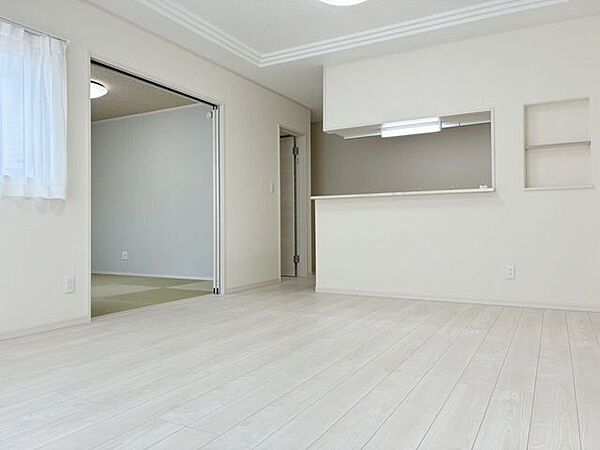 リビング/ダイニングを拡大表示