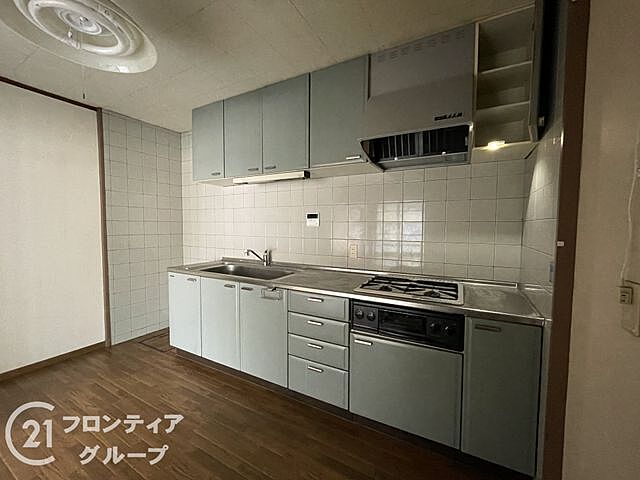 リビング/ダイニング 京都市山科区西野山百々町