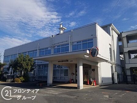 大津市立瀬田小学校 徒歩7分。 560m