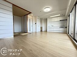 ネバーランド伏見桃山　中古マンション 3LDKのリビング/ダイニング