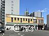 周辺：ファミリーマート伏見出羽屋敷店 徒歩4分。 250m