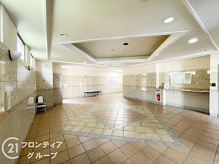 マンションのロビーは、住民の皆様が集うコミュニケーションの場であり、憩いの場です。