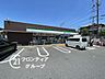 周辺：ファミリーマート城陽深谷店 徒歩7分。 560m
