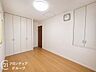寝室：多様化する住まいのお悩みを当社へお気軽にご相談下さい