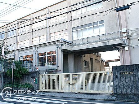 京都市立藤ノ森小学校 徒歩14分。 1120m