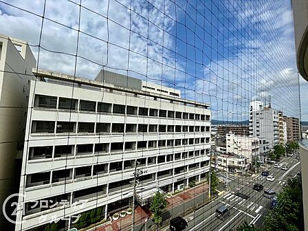 マイホームは一生に一度の大きな買い物だからこそ、納得いくまで情報を集めてほしいと思います。疑問はどんどんスタッフにぶつけてください