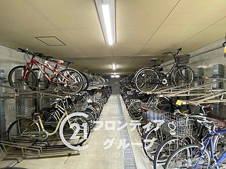写真だけではわからない採光・広さ・周辺環境の実感は、実際に足を運んでみることが一番です。ご見学はいつでもご予約いただけます