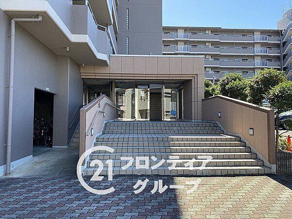エントランスを拡大表示