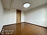 寝室：資金計画や住宅ローンのしくみなど、購入前に知っておきたいことをわかりやすくご説明しています。まずはお気軽にお問い合わせください