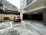 駐車場：はじめてのご相談でも、経験豊富なスタッフが丁寧にお話を伺います。住まいのことで気になることがあれば、いつでもお声がけください