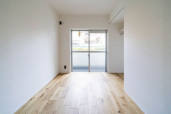 洋室を拡大表示